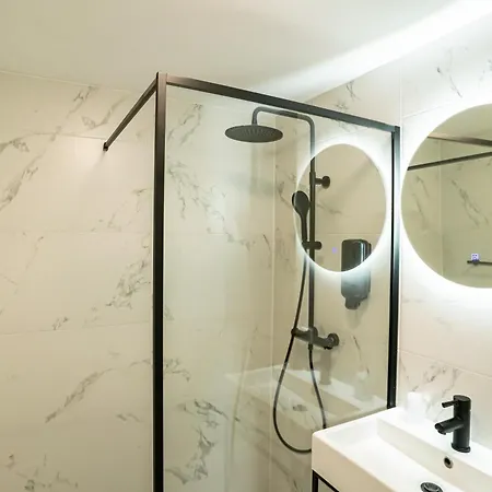 Janssen Hotel 3*